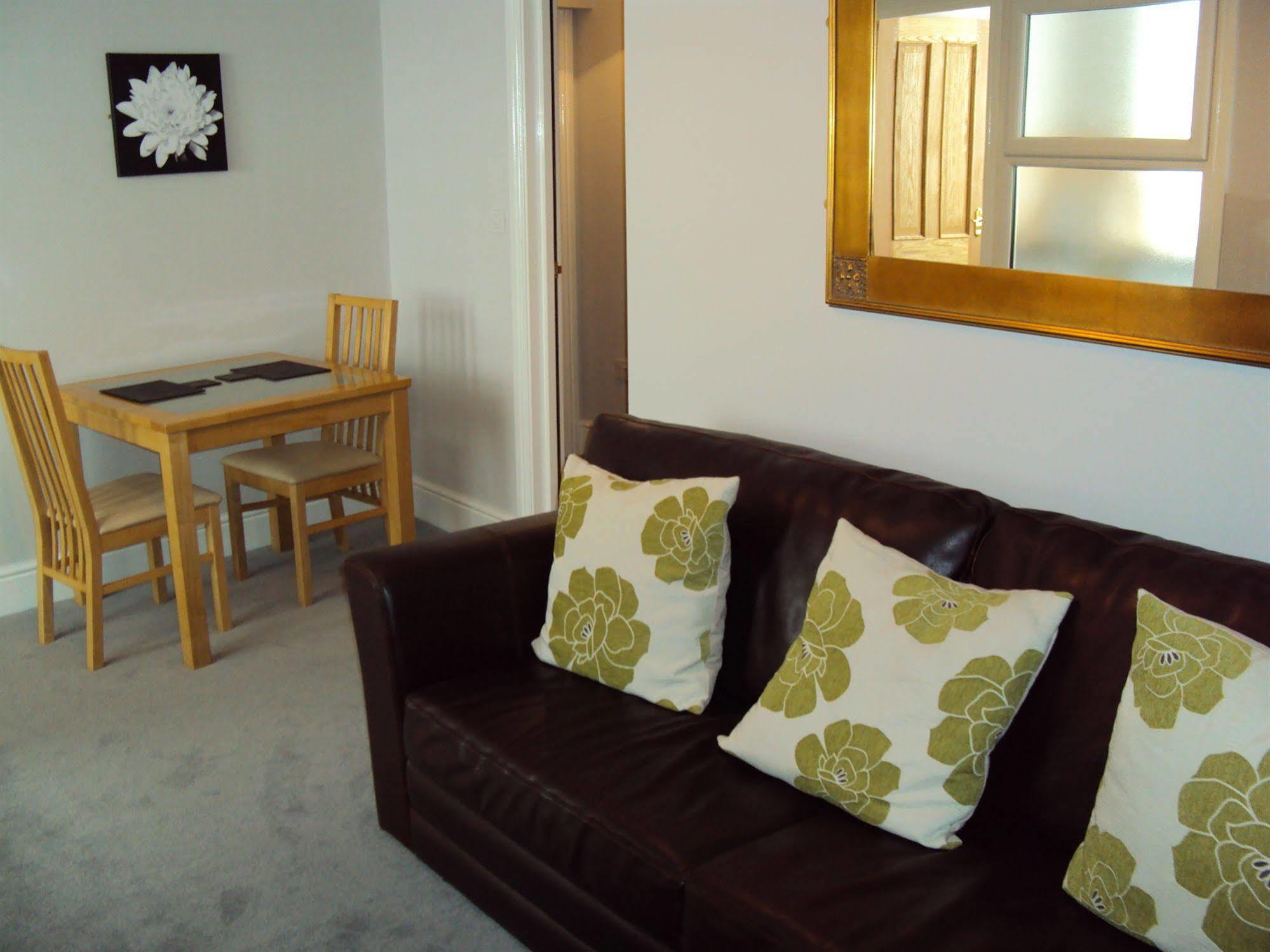 Jeffersons Hotel & Serviced Apartments (Adults Only) Barrow-in-Furness Eksteriør billede